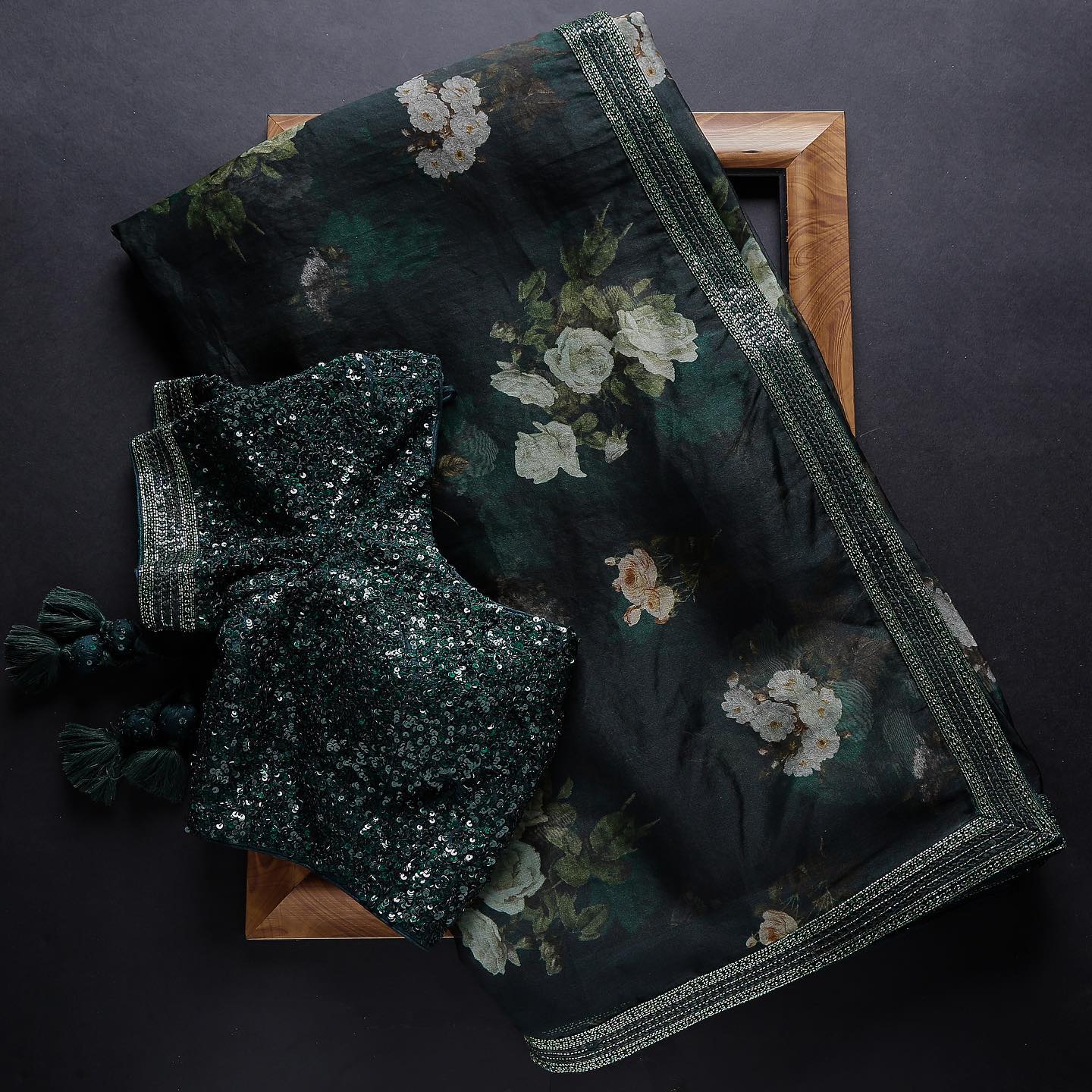Dark Green Organza Silk Digital Print Saree With Blouse
