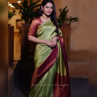 Traditional Green Soft Silk Saree With Ideal Blouse Piece