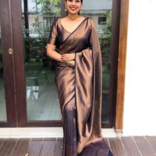 Devastating Navy Blue Soft Silk Saree with Amiable Blouse Piece